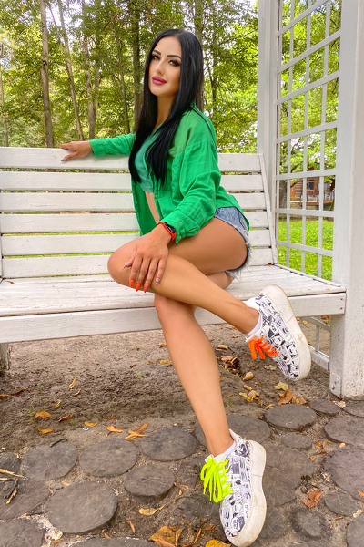 Sparkling Essence: Maryna, 36 y.o. from Ivano-Frankivsk, Ukraine — VeronikaLove