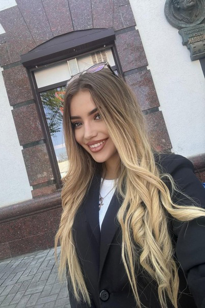 Divine Radiance: Natalya, 25 y.o. from Kropyvnytskyi, Ukraine — VeronikaLove