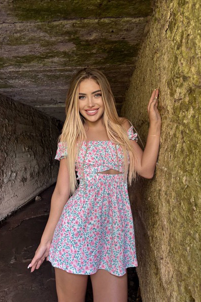 Divine Radiance: Natalya, 25 y.o. from Kropyvnytskyi, Ukraine — VeronikaLove