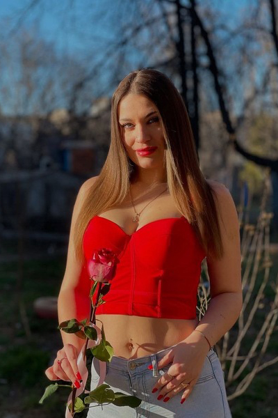 Mystical Presence: Liliya, 35 y.o. from Odesa, Ukraine — VeronikaLove