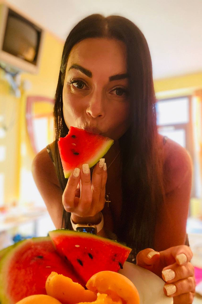 Captivating Victoriia, 40 y.o. from Kyiv, Ukraine with Black hair — VeronikaLove