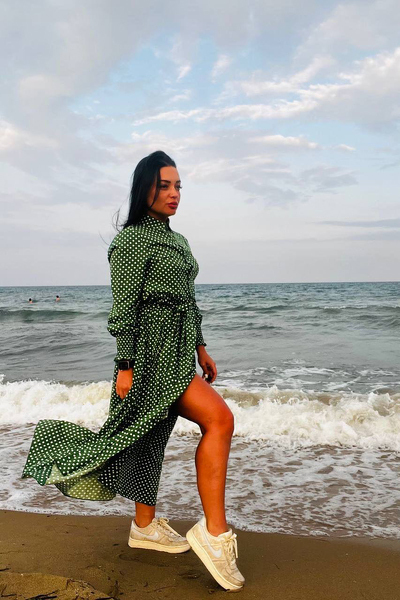 Captivating Victoriia, 40 y.o. from Kyiv, Ukraine with Black hair — VeronikaLove