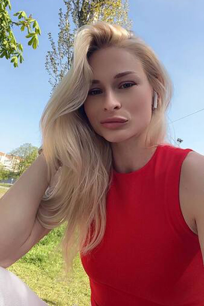 Mystical Allure: Yulia, 35 y.o. from Sumy, Ukraine — VeronikaLove