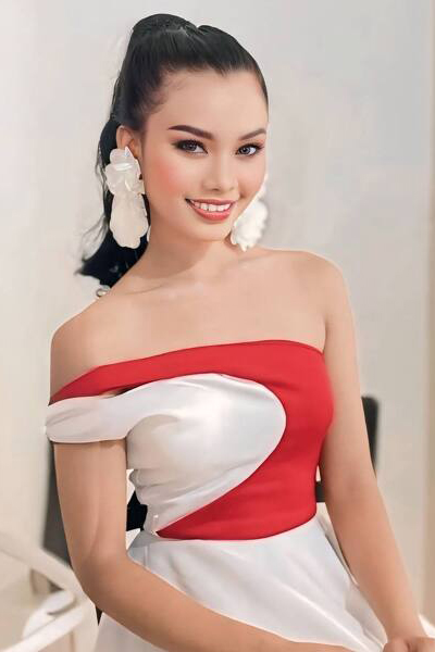 Angelic Grace: Jessa Bel, 20 y.o. from City of Manila, Philippines — VeronikaLove