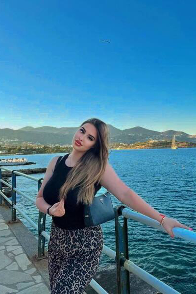 Graceful Charm: Valeria, 20 y.o. from Chisinau, Moldova — VeronikaLove