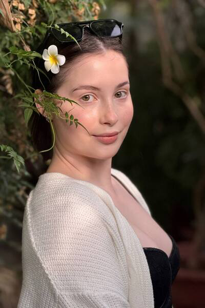 Enthralling Mystery: Arina, 20 y.o. from Kyiv, Ukraine — VeronikaLove