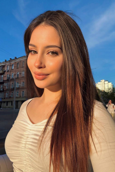 Enthralling Mystery: Arina, 20 y.o. from Kyiv, Ukraine — VeronikaLove