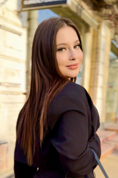 Enthralling Mystery: Arina, 20 y.o. from Kyiv, Ukraine — VeronikaLove