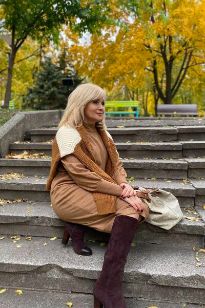 Captivating Radiance: Olena, 57 y.o. from Dnipro, Ukraine — VeronikaLove