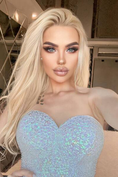 Captivating Beauty: Daria, 30 y.o. from Dnipro, Ukraine — VeronikaLove