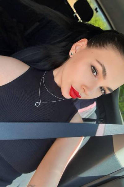 Enchanting Charisma: Alina, 22 y.o. from Berlin, Germany — VeronikaLove