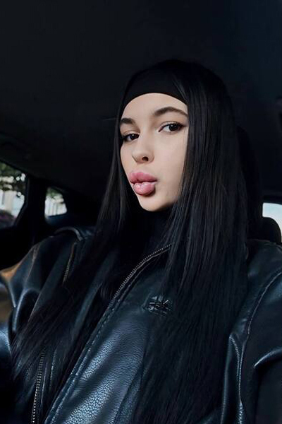 Enchanting Charisma: Alina, 22 y.o. from Berlin, Germany — VeronikaLove