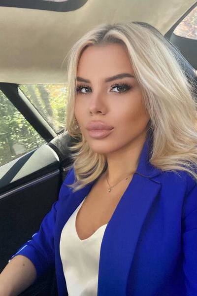 Ethereal Beauty: Alena, 24 y.o. from Chernivtsi, Ukraine — VeronikaLove