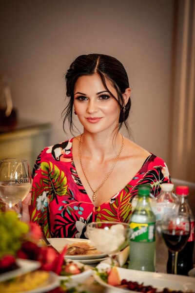 Magnetic Allure: Solomia, 34 y.o. from Chernivtsi, Ukraine — VeronikaLove