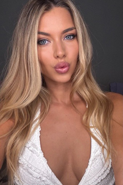 Elegant Enchantment: Patricia Alexandra, 28 y.o. from Zaragoza, Spain — VeronikaLove