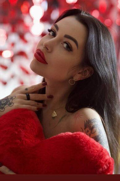 Mystical Allure: Ekaterina, 34 y.o. from Chernihiv, Ukraine — VeronikaLove