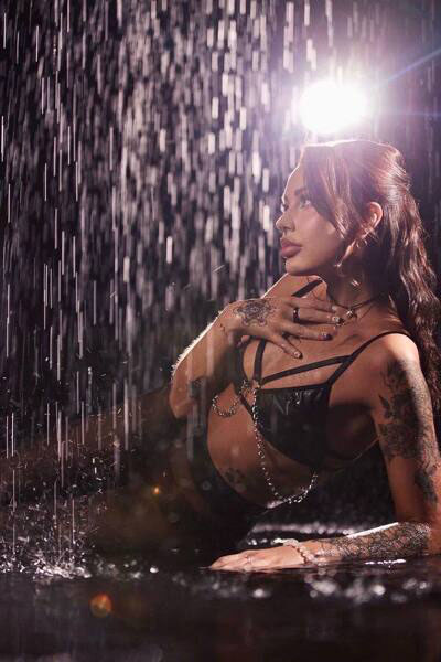 Mystical Allure: Ekaterina, 34 y.o. from Chernihiv, Ukraine — VeronikaLove