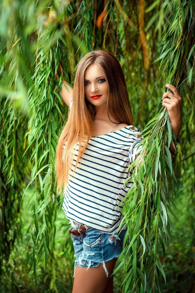 Mystical Enchantment: Olga, 34 y.o. from Pavlohrad, Ukraine — VeronikaLove