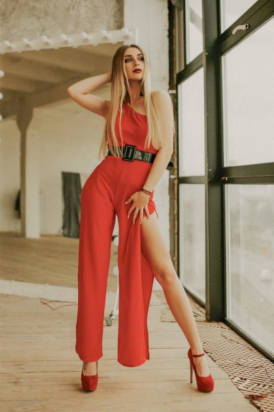 Graceful Radiance: Anastasia, 33 y.o. from Milan, Italy — VeronikaLove