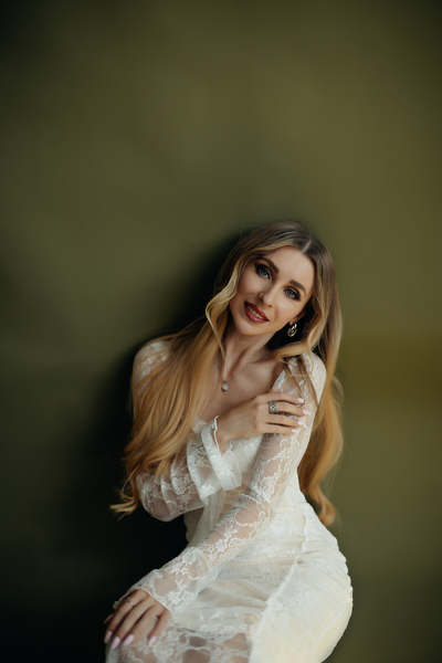 Graceful Radiance: Anastasia, 33 y.o. from Milan, Italy — VeronikaLove