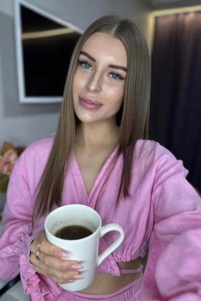 Radiant Allure: Katerina, 27 y.o. from Rivne, Ukraine — VeronikaLove