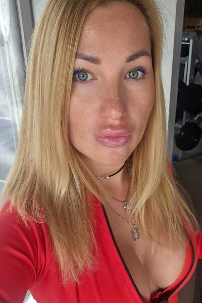 Ethereal Charm: Hanna, 38 y.o. from Odesa, Ukraine — VeronikaLove