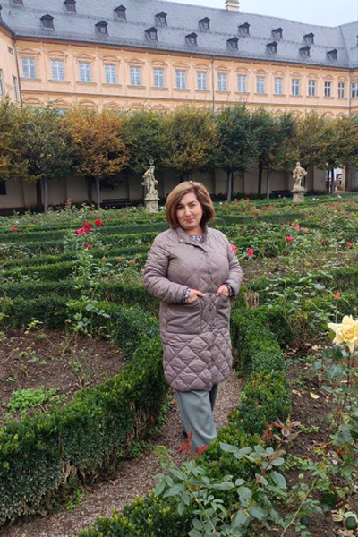 Divine Presence: Yana, 57 y.o. from Mainz, Germany — VeronikaLove