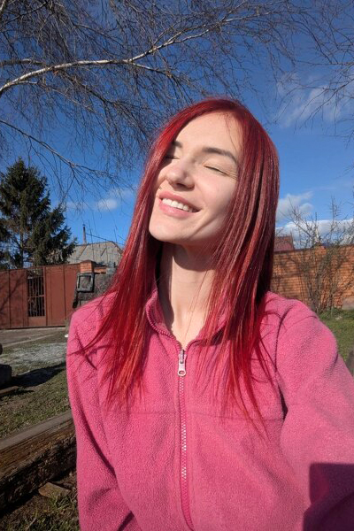 Alluring Olena, 32 y.o. from Dnipro, Ukraine with Red hair — VeronikaLove