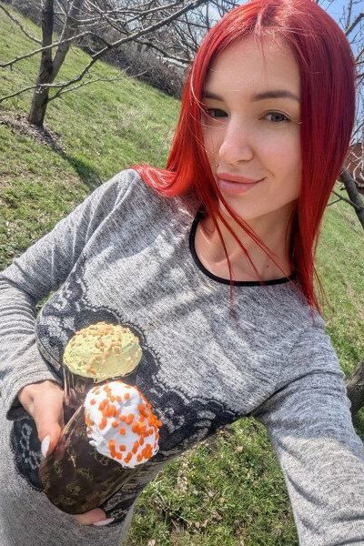 Alluring Olena, 32 y.o. from Dnipro, Ukraine with Red hair — VeronikaLove