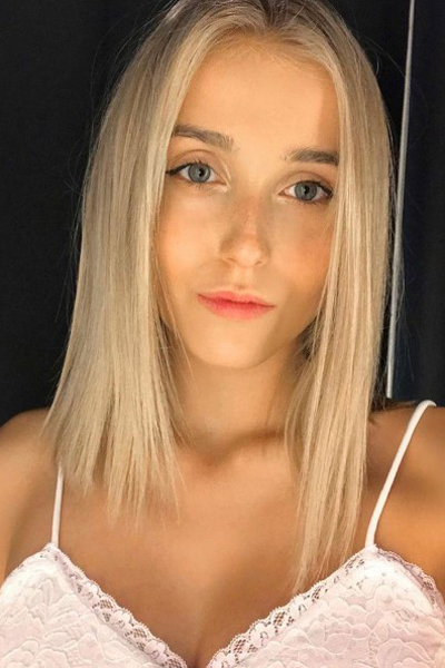 Timeless Elegance: Anastasiya, 25 y.o. from Kyiv, Ukraine — VeronikaLove