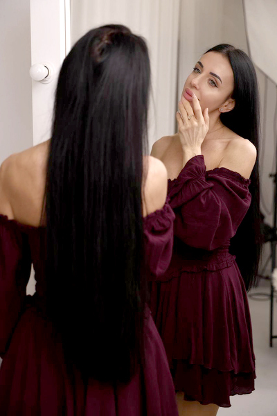 Alluring Nataliya, 42 y.o. from Odesa, Ukraine with Black hair — VeronikaLove