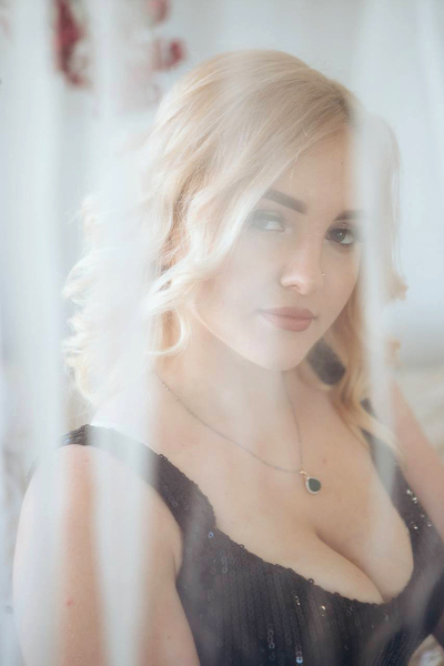 Dynamic Yuliia, 28 y.o. from Odesa, Ukraine with Blonde hair — VeronikaLove