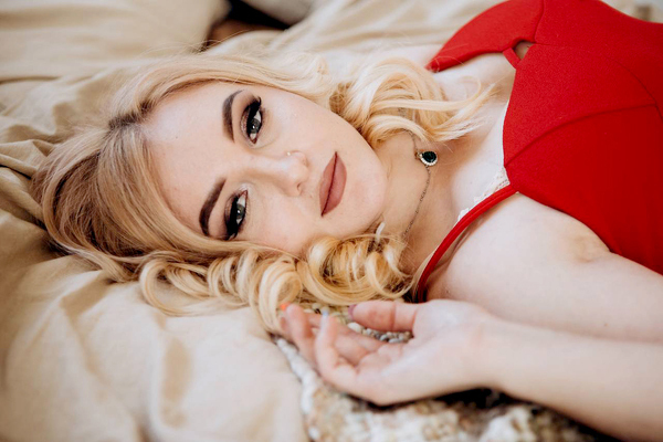 Dynamic Yuliia, 28 y.o. from Odesa, Ukraine with Blonde hair — VeronikaLove