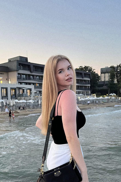 Radiant Beauty: Katerina, 21 y.o. from Kyiv, Ukraine — VeronikaLove