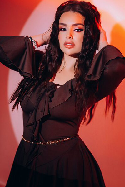 Ethereal Elegance: Amina, 23 y.o. from Khmelnytskyi, Ukraine — VeronikaLove