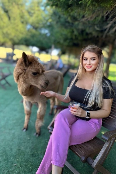 Mystical Enchantment: Viktoriya, 31 y.o. from Odesa, Ukraine — VeronikaLove