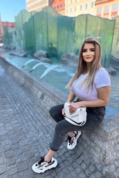 Mystical Enchantment: Viktoriya, 31 y.o. from Odesa, Ukraine — VeronikaLove