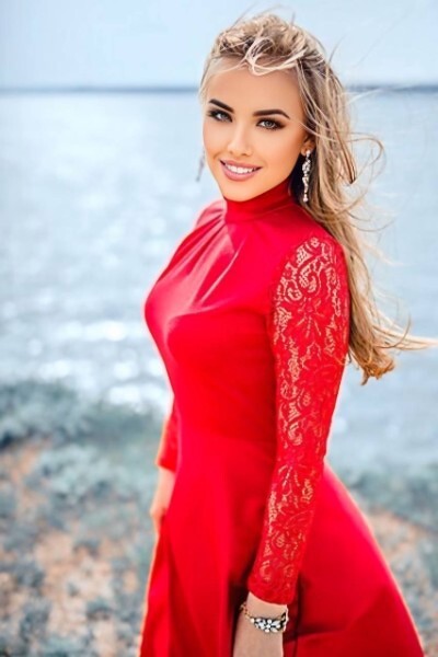 Divine Presence: Viktoriya, 30 y.o. from Mykolaiv, Ukraine — VeronikaLove