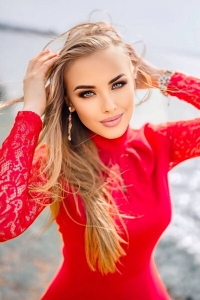 Divine Presence: Viktoriya, 30 y.o. from Mykolaiv, Ukraine — VeronikaLove