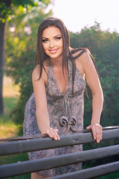 Radiant Charm: Elena, 41 y.o. from Mykolaiv, Ukraine — VeronikaLove