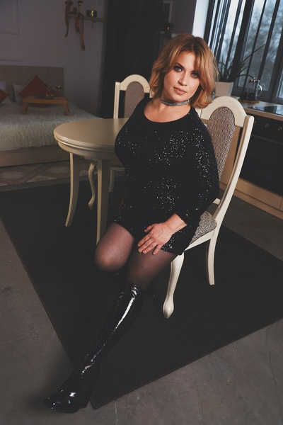 Radiant Marina, 52 y.o. from Mykolaiv, Ukraine with Light-brown hair — VeronikaLove