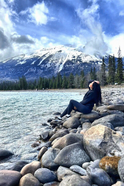 Whimsical Anna, 28 y.o. from Dnipro, Ukraine with Black hair — VeronikaLove