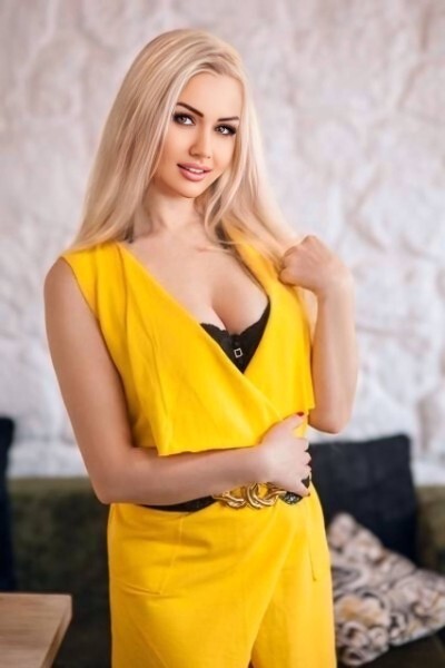 Glamorous Presence: Anna, 44 y.o. from Mykolaiv, Ukraine — VeronikaLove