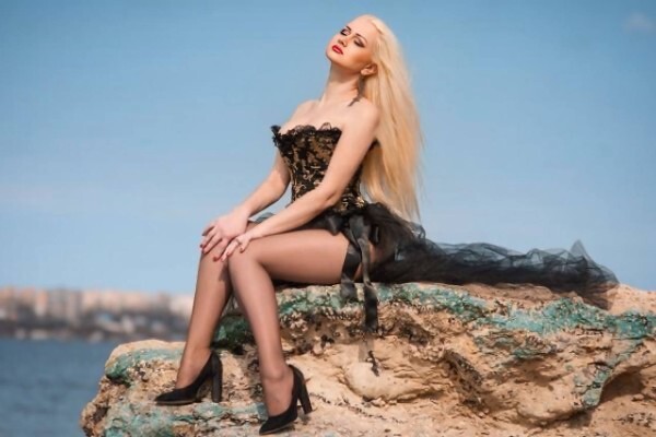 Glamorous Presence: Anna, 44 y.o. from Mykolaiv, Ukraine — VeronikaLove