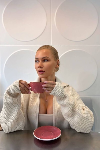 Divine Radiance: Yuliya, 35 y.o. from Odesa, Ukraine — VeronikaLove