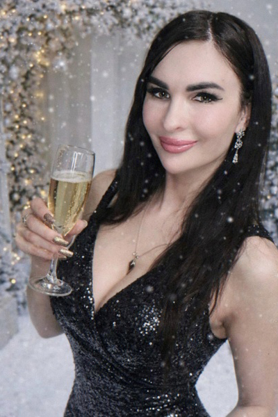 Mystical Presence: Karyna, 36 y.o. from Kremenchuk, Ukraine — VeronikaLove