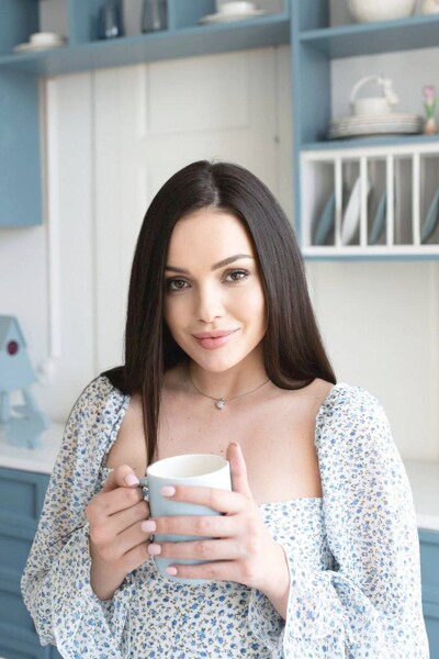 Ethereal Alena, 30 y.o. from Kyiv, Ukraine with Brown hair — VeronikaLove