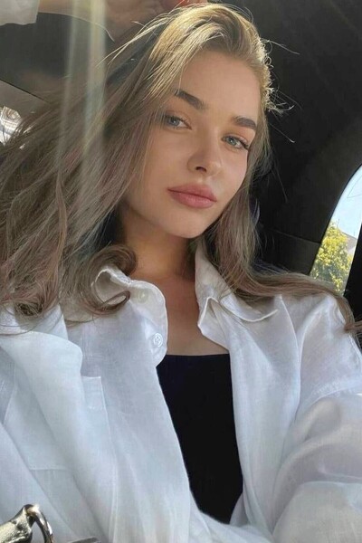 Vibrant Anastasiia, 25 y.o. from Kyiv, Ukraine with Brown hair — VeronikaLove