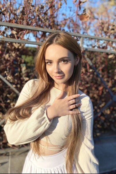 Captivating Radiance: Anastasiia, 21 y.o. from Cherkasy, Ukraine — VeronikaLove