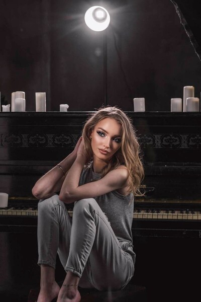Timeless Elegance: Marianna, 22 y.o. from Dnipro, Ukraine — VeronikaLove